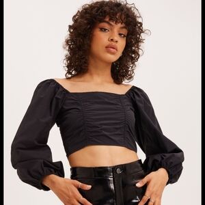 Wilfred Black Puff Sleeve Crop Top, M